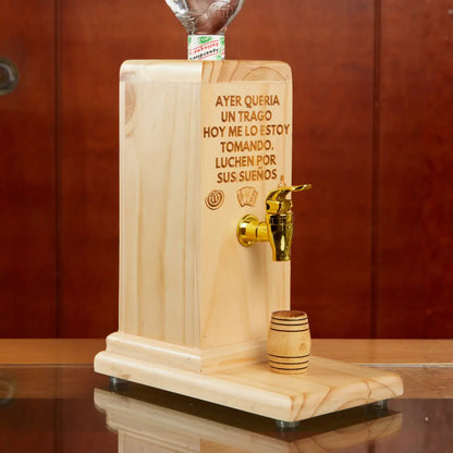 Dispensador de licor Master®: Sirve con estilo